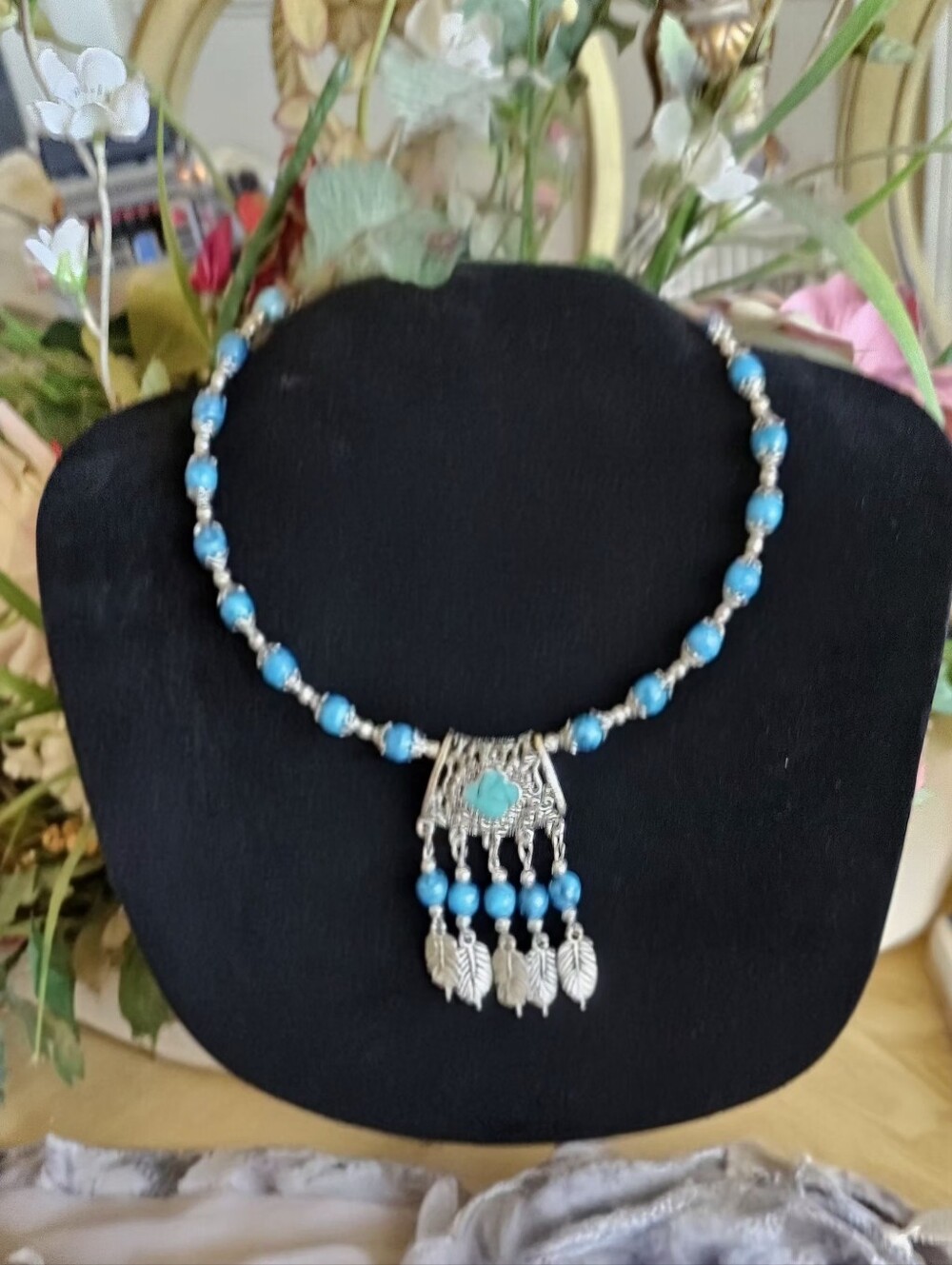 New Boho Turquoise Bead & Silver Leaf Pendant Choker Necklace